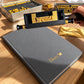 Graues A5 Hardcover Notizbuch mit personalisierter Goldprägung